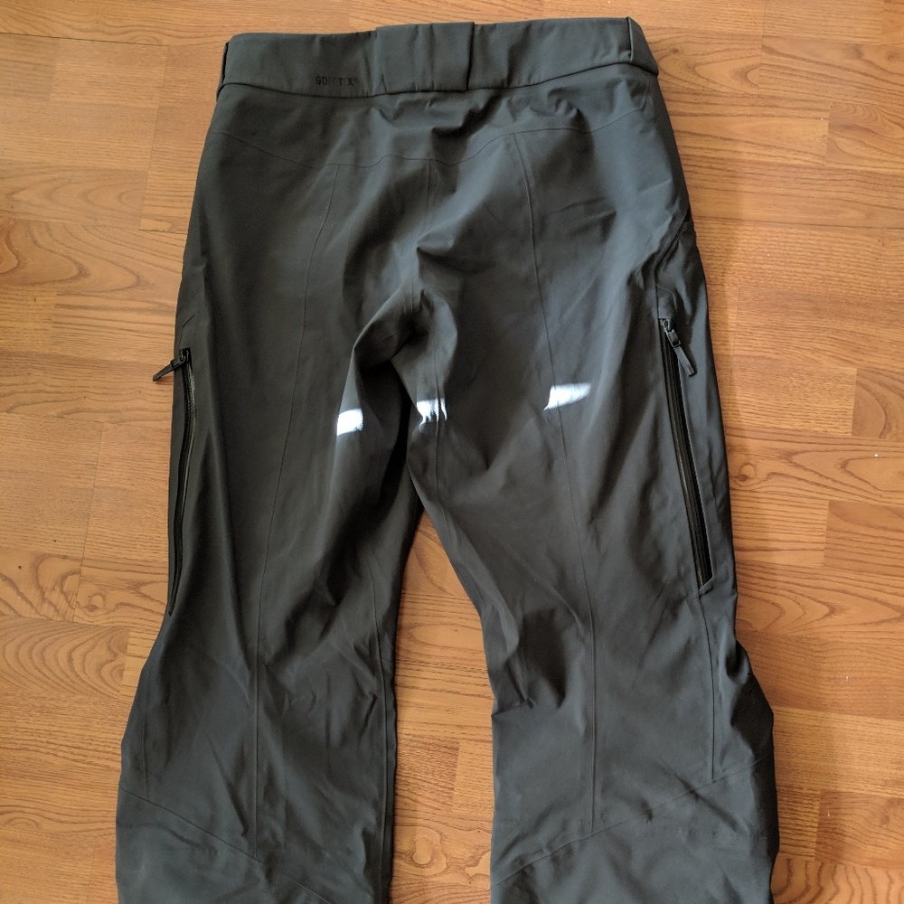 Arcteryx Sabre Ski Pants - Men's Medium, Dark Gray - Picture 2 of 6